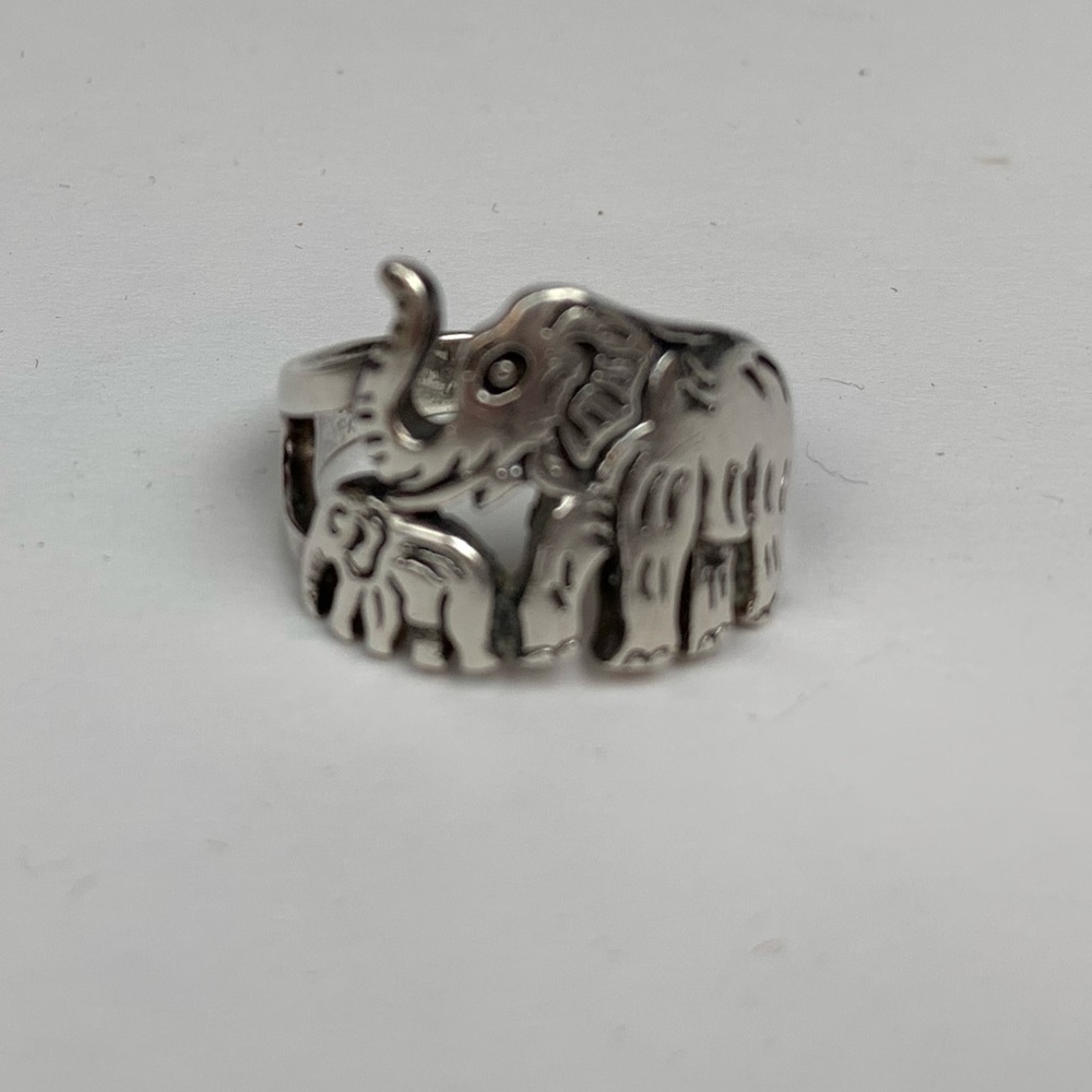 925 Sterling Silver Elephant Ring